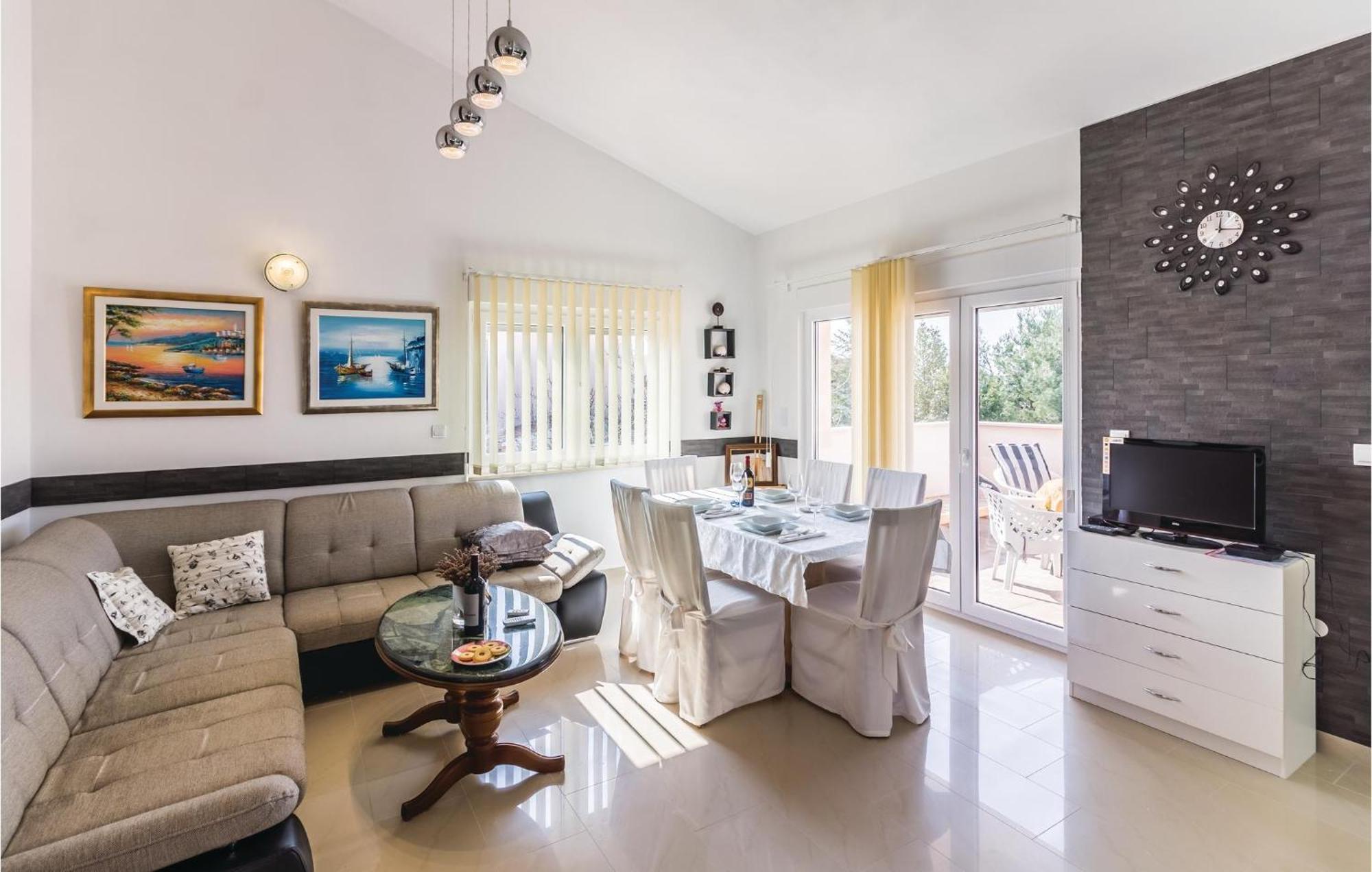 Stunning Apartment In Fazana With House Sea View 외부 사진
