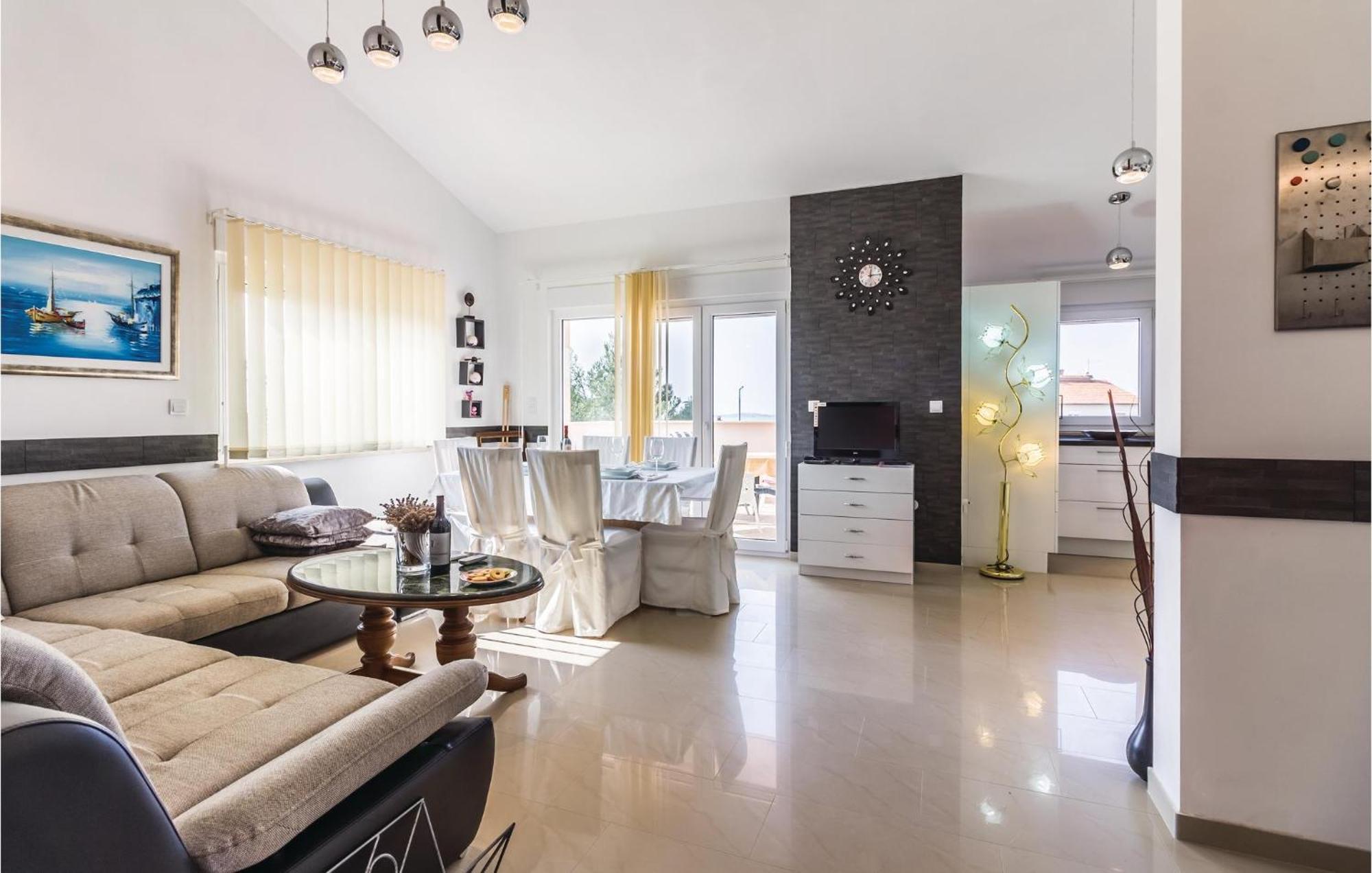 Stunning Apartment In Fazana With House Sea View 외부 사진